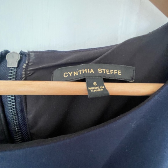 Cynthia Steffe dress with zipper back- size 6 - Picture 2 of 5
